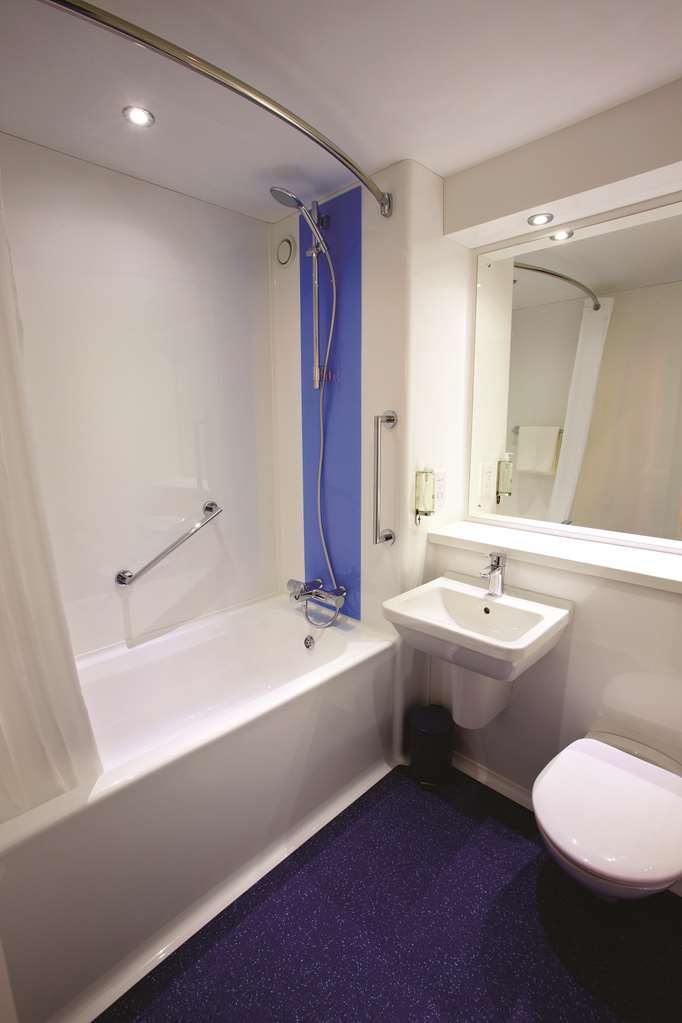 Travelodge Bracknell Central Стая снимка