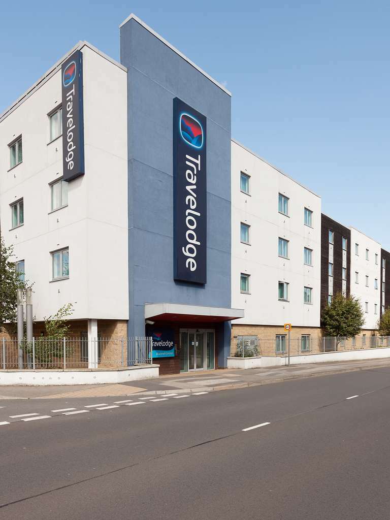 Travelodge Bracknell Central Екстериор снимка